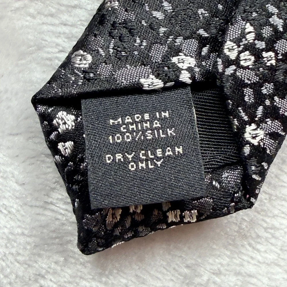New Express Mens Black Silver Floral Silk Skinny Necktie